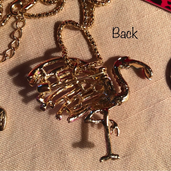 NWT Betsey Johnson Flamingo Necklace - Picture 4 of 11